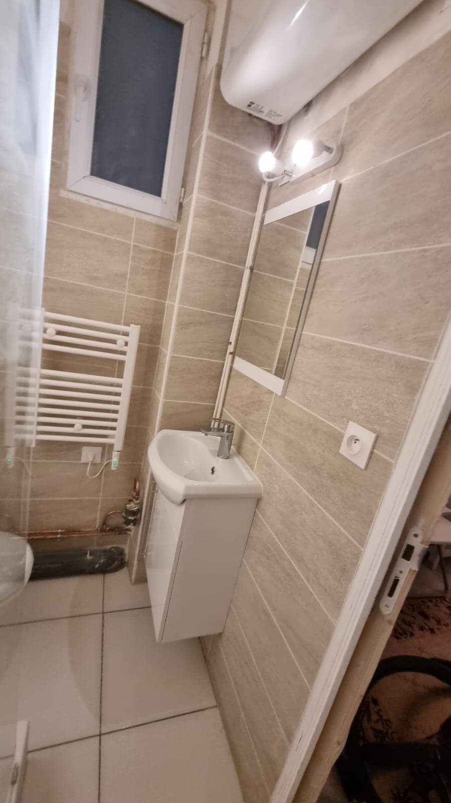 Renovation complete et aménagement d'une salle d’eau - Image 4